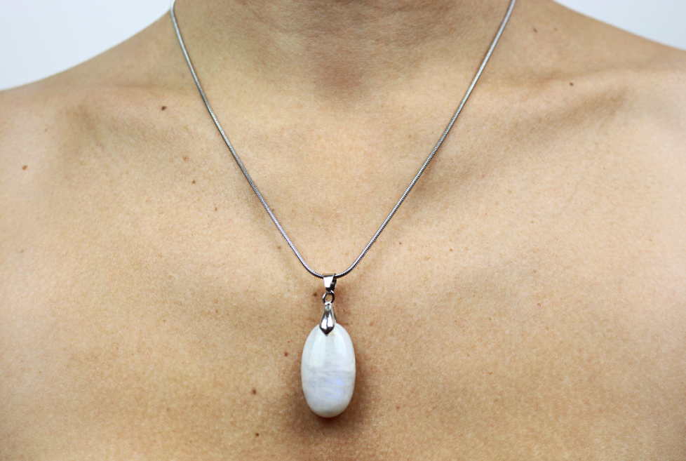 COLLAR PIEDRA DE LUNA