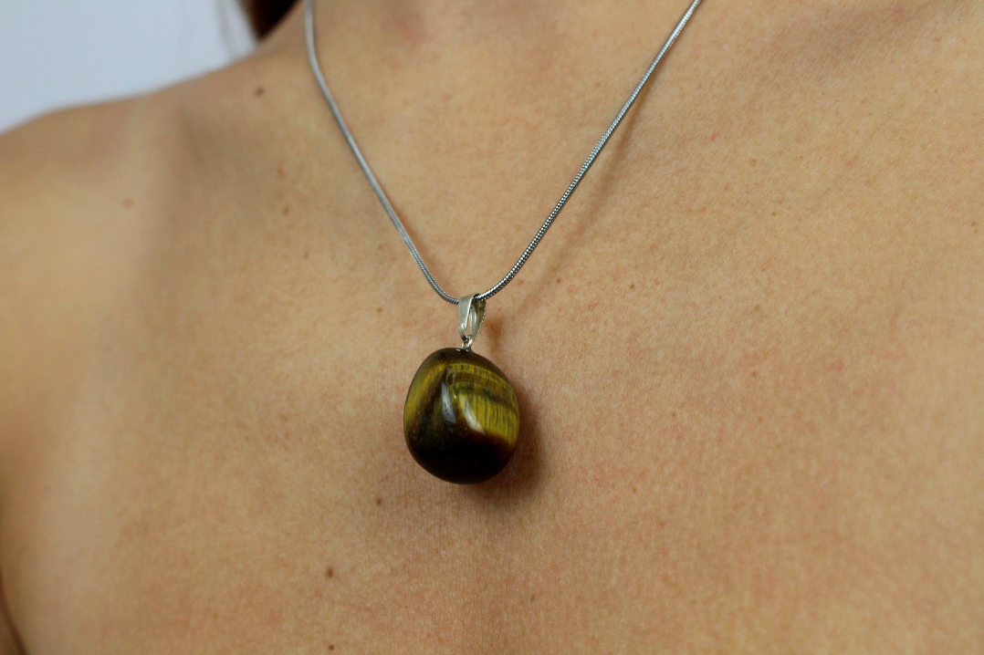 COLLAR PODER INTERIOR · OJO DE TIGRE